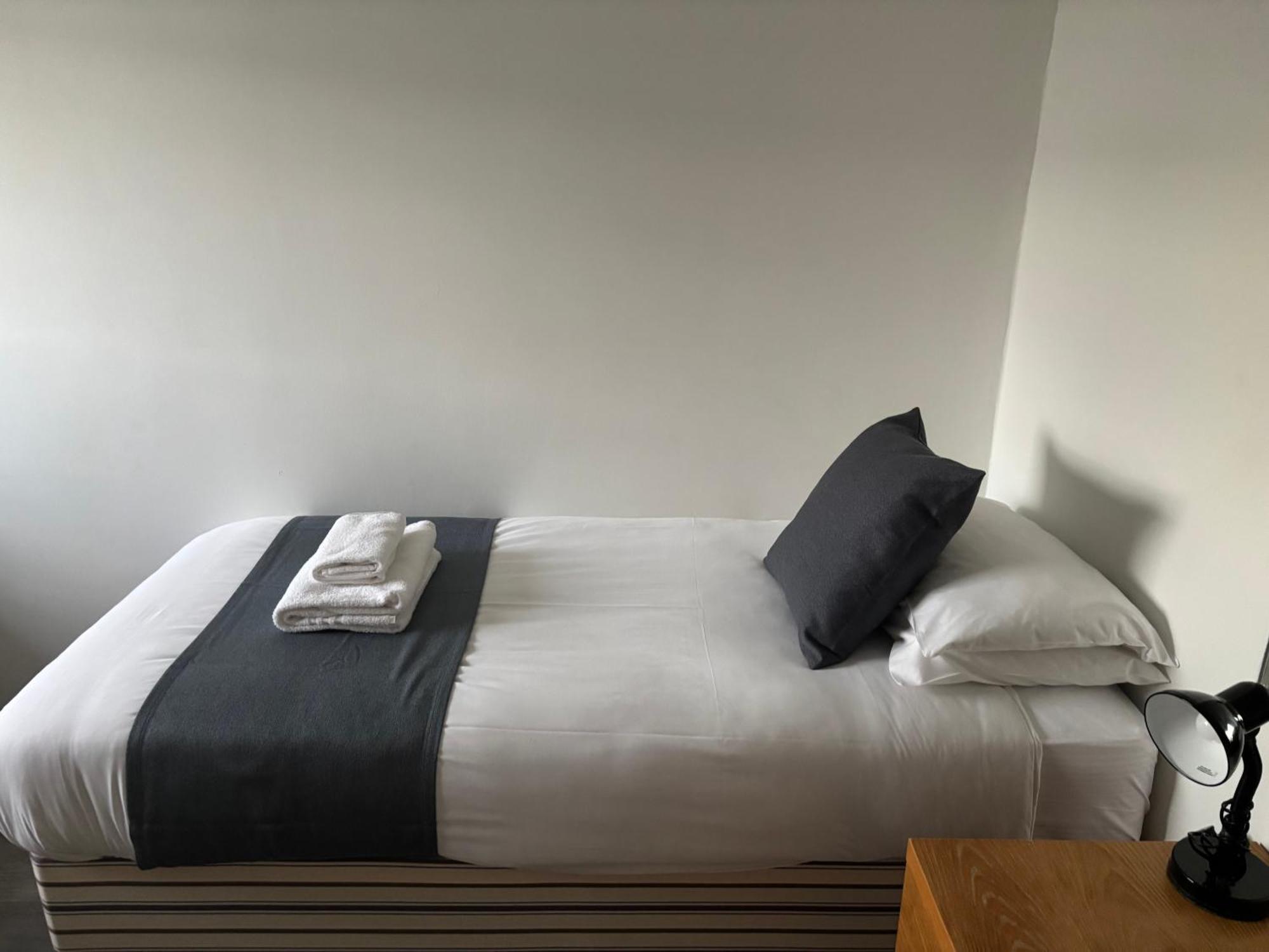 Broadview Hotel *