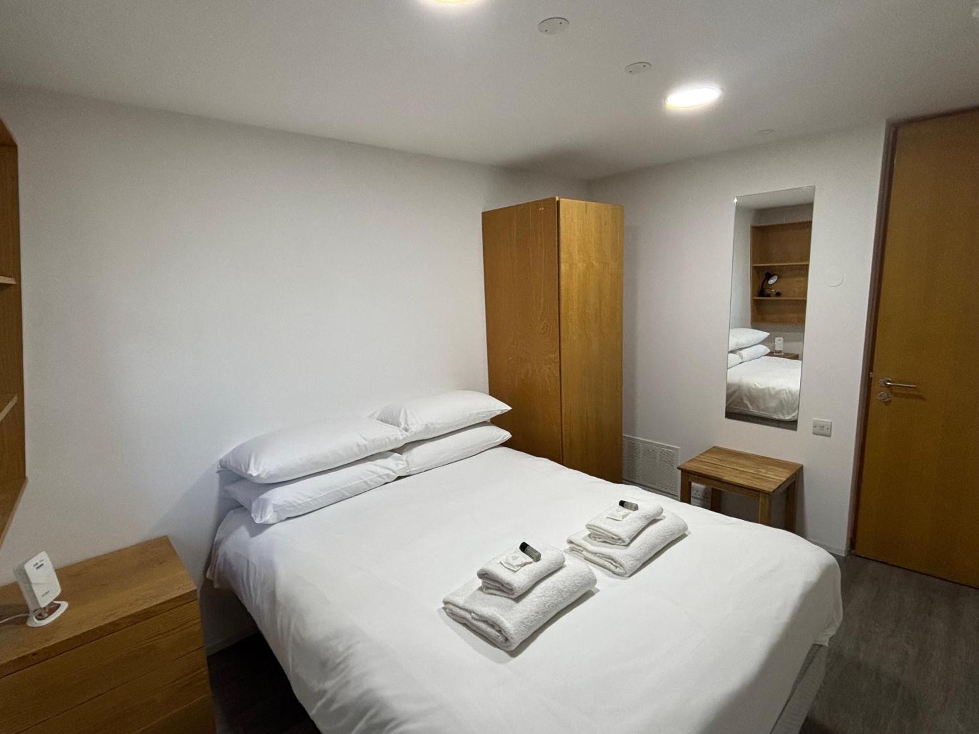 Broadview Hotel *