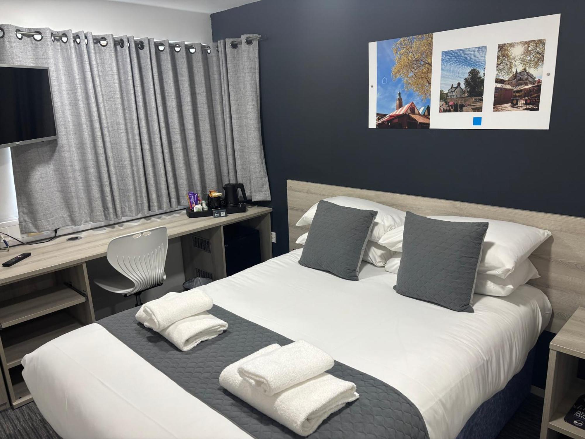 Broadview Hotel *